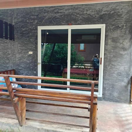 Family Hut Pai Hotel Bagian luar foto