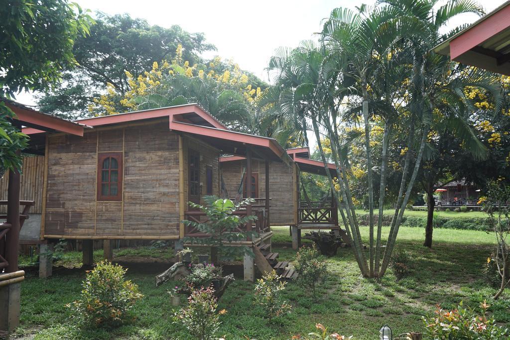Family Hut Pai Hotel Bagian luar foto
