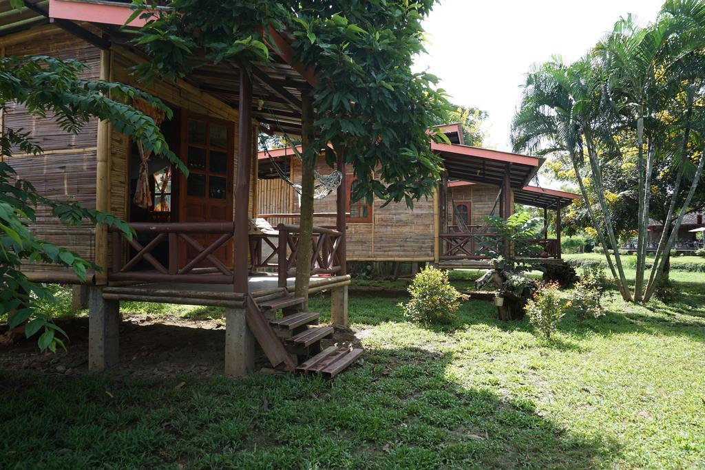 Family Hut Pai Hotel Bagian luar foto