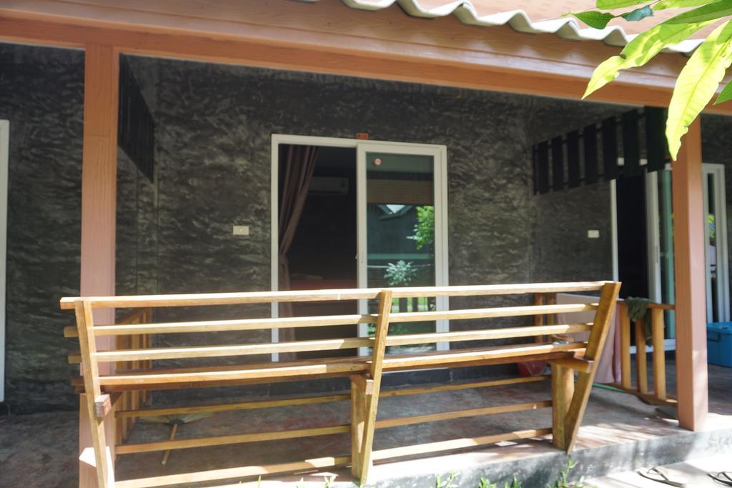 Family Hut Pai Hotel Bagian luar foto