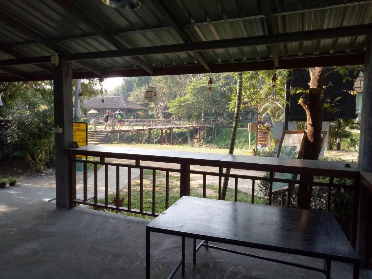 Family Hut Pai Hotel Bagian luar foto